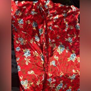 EJC Apparel VTG Floral Red Women's Sleepshirt